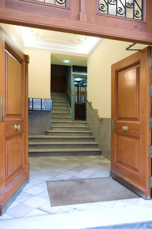 Lunalux Apartment Барселона Екстер'єр фото